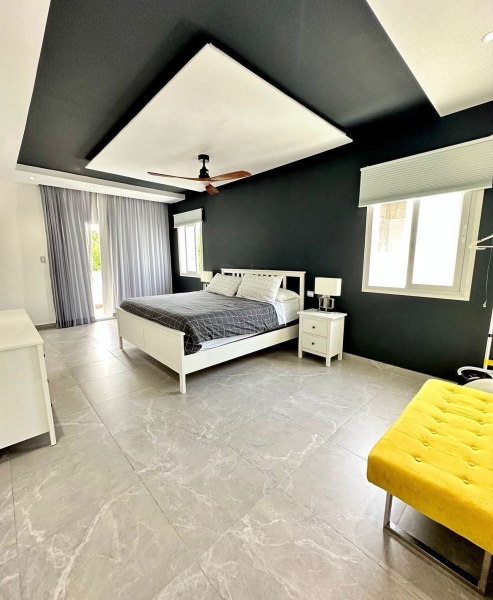 Elegante y lujosa villa casa en venta en Punta Cana VIllage, con acceso a restaurantes, y áreas recretativas, con piscina, jac (7)