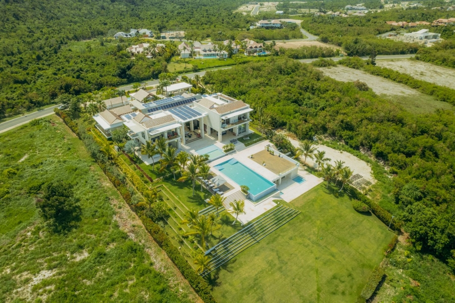 Lujosa casa villa en Cap Cana en venta, con vista al mar , campo de Golf, ambiente de tranquilidad y armonía (6)