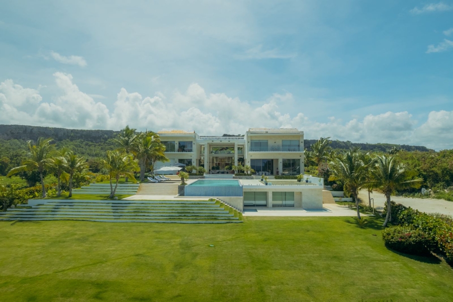 Lujosa casa villa en Cap Cana en venta, con vista al mar , campo de Golf, ambiente de tranquilidad y armonía (9)