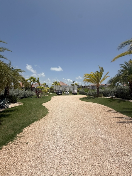 Lujosa villa casa en Cap Cana totalmente amueblada en venta, a 15 minutos del aeropuerto, a pasos de restaurantes , bares y supermercados (1)